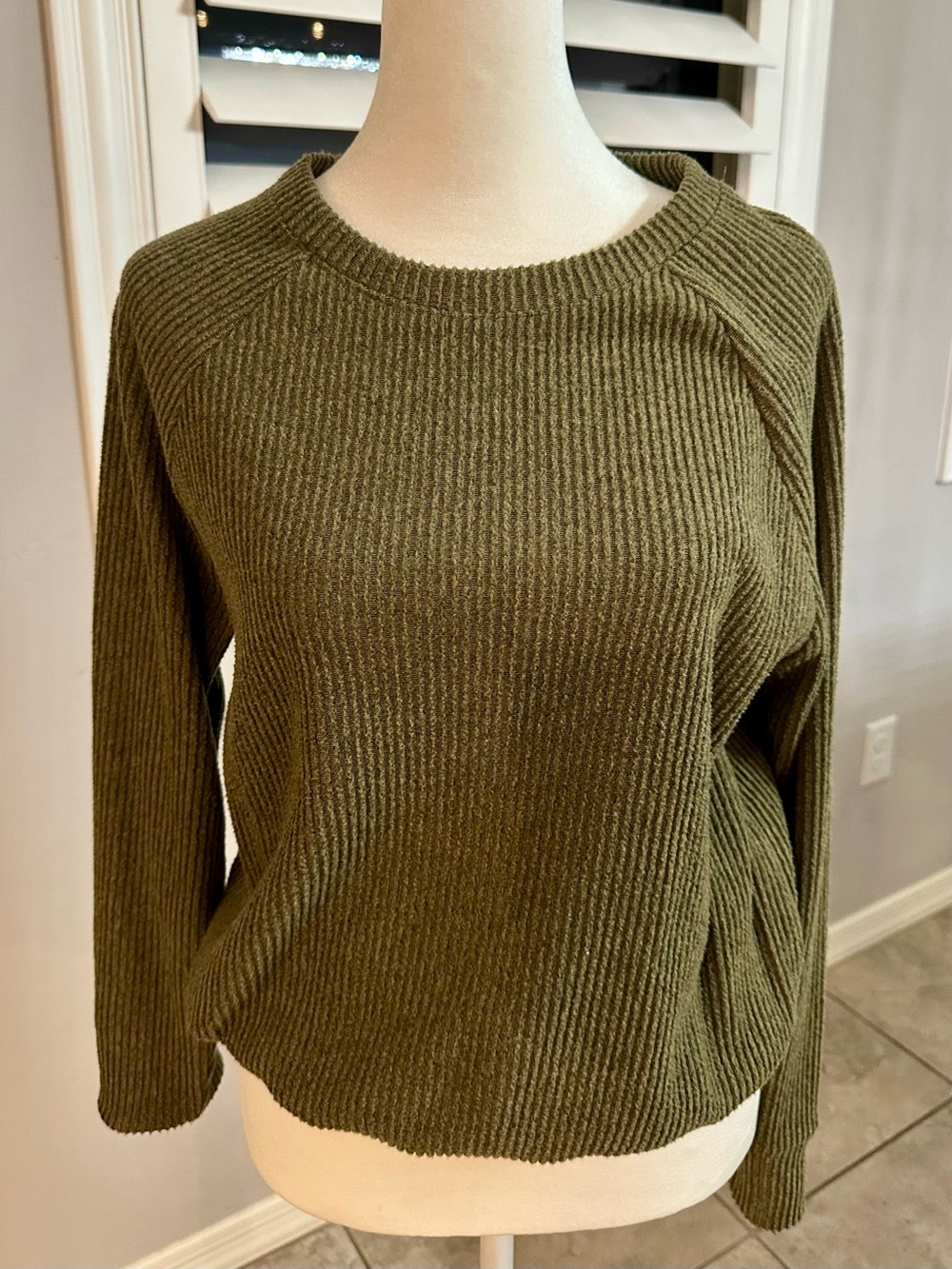 Nine West Olive Ribbed Crewneck Sweater